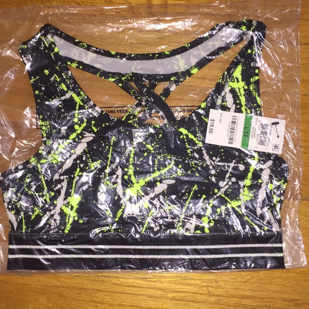 Kids. Top- Sports bra. NWT.